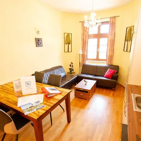 Post By In One Apartment